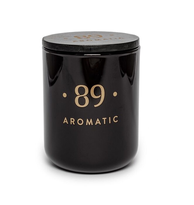 AROMATIC • 89 • DORE SCENTED PALM WAX CANDLE GLASS 12*Ø9cm Aromātiskā svece stikla traukā ar vāku, 3 daktis, 25 st.